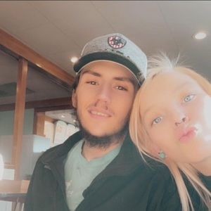 Meet your Posher, Briana